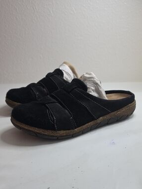 EARTH ORIGINS ELLERY SLIP ON CLOGS SUEDE CORK MIDS LADIES 7.5 GUC BLACK
